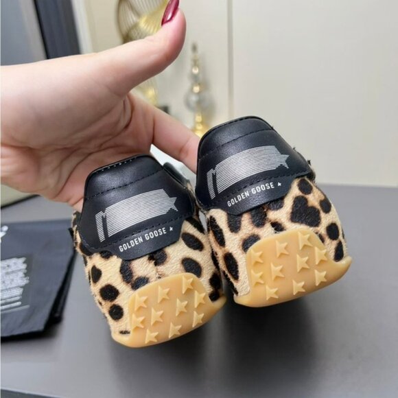 Golden Goose Leopard Sneakers with Black Star - Picture 5 of 5